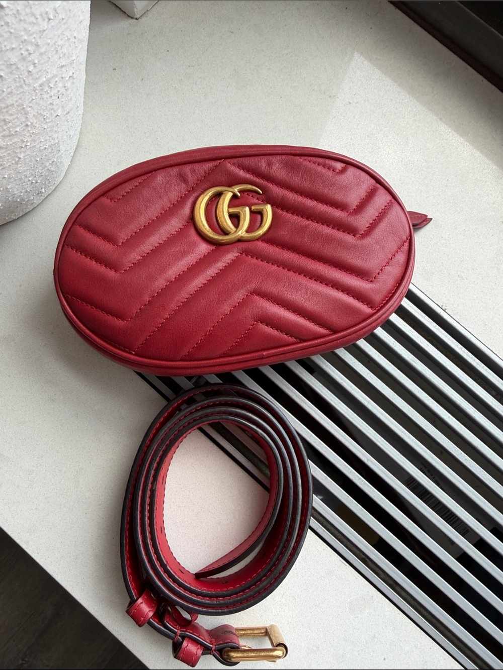 Red Gucci 2016-2025 GG Marmont Matelasse Leather belt bag 95